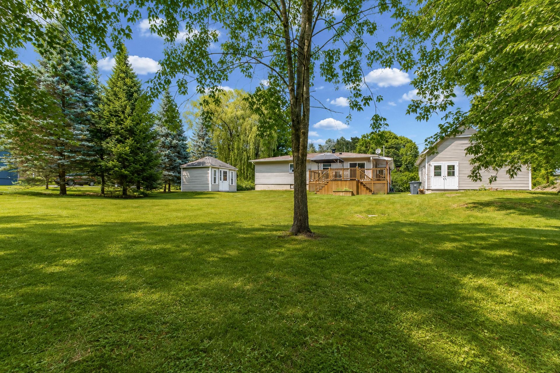 









227


48e Rue O.

,
Venise-en-Québec,




QC
J0J2K0

