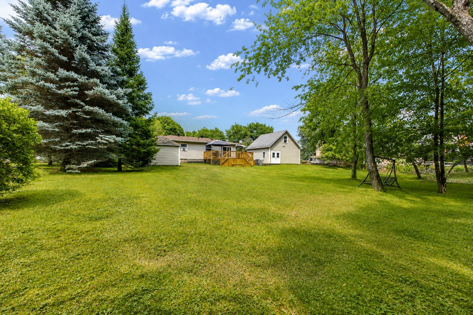 









227


48e Rue O.

,
Venise-en-Québec,




QC
J0J2K0

