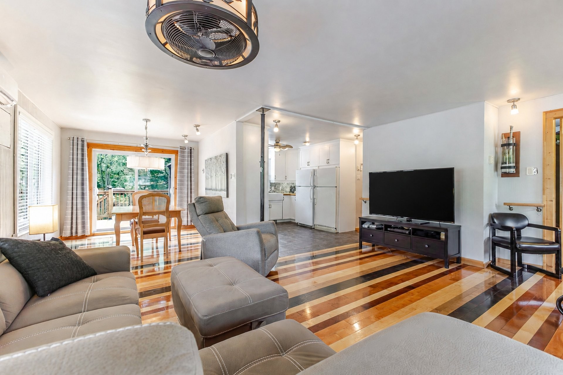 









227


48e Rue O.

,
Venise-en-Québec,




QC
J0J2K0

