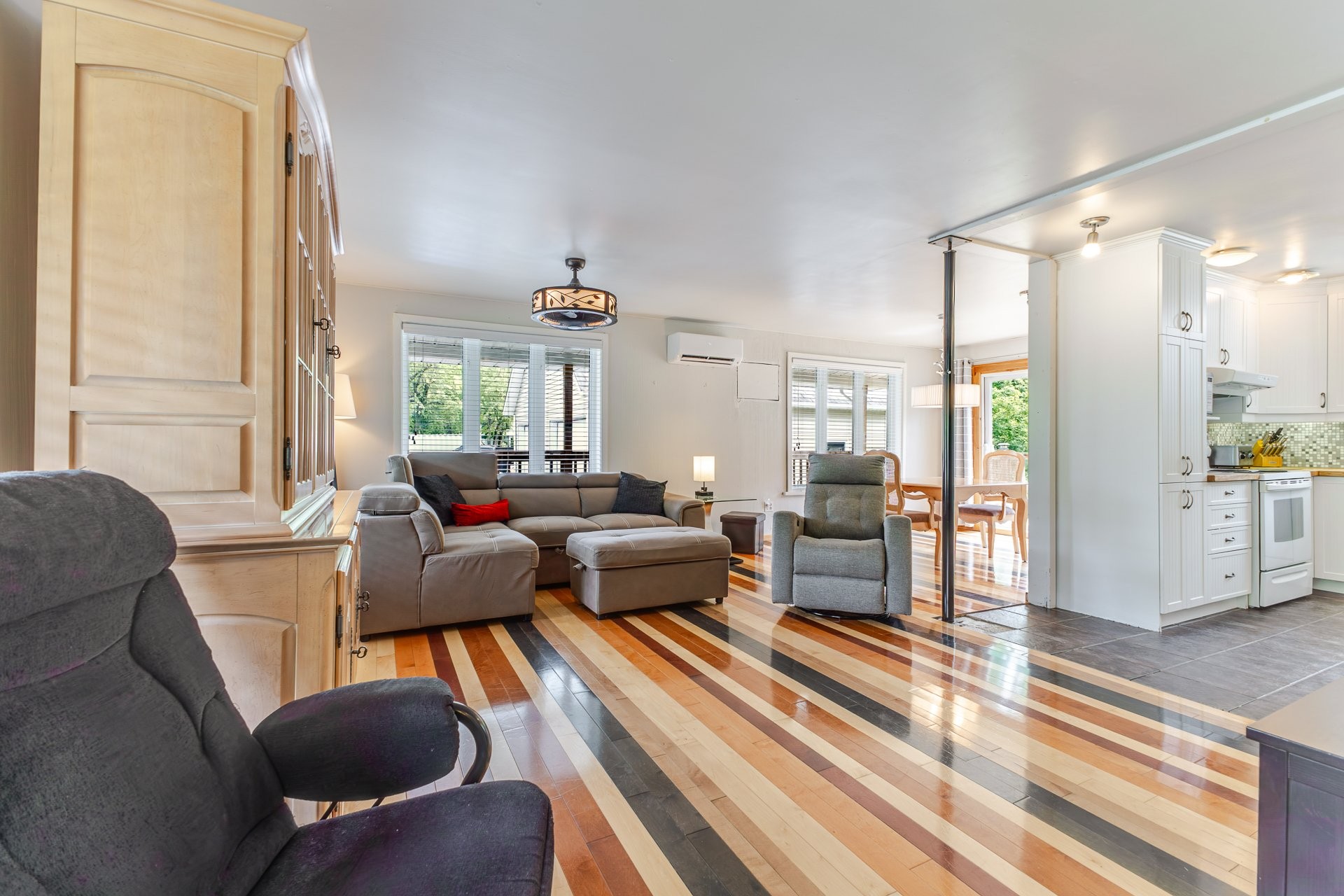 









227


48e Rue O.

,
Venise-en-Québec,




QC
J0J2K0

