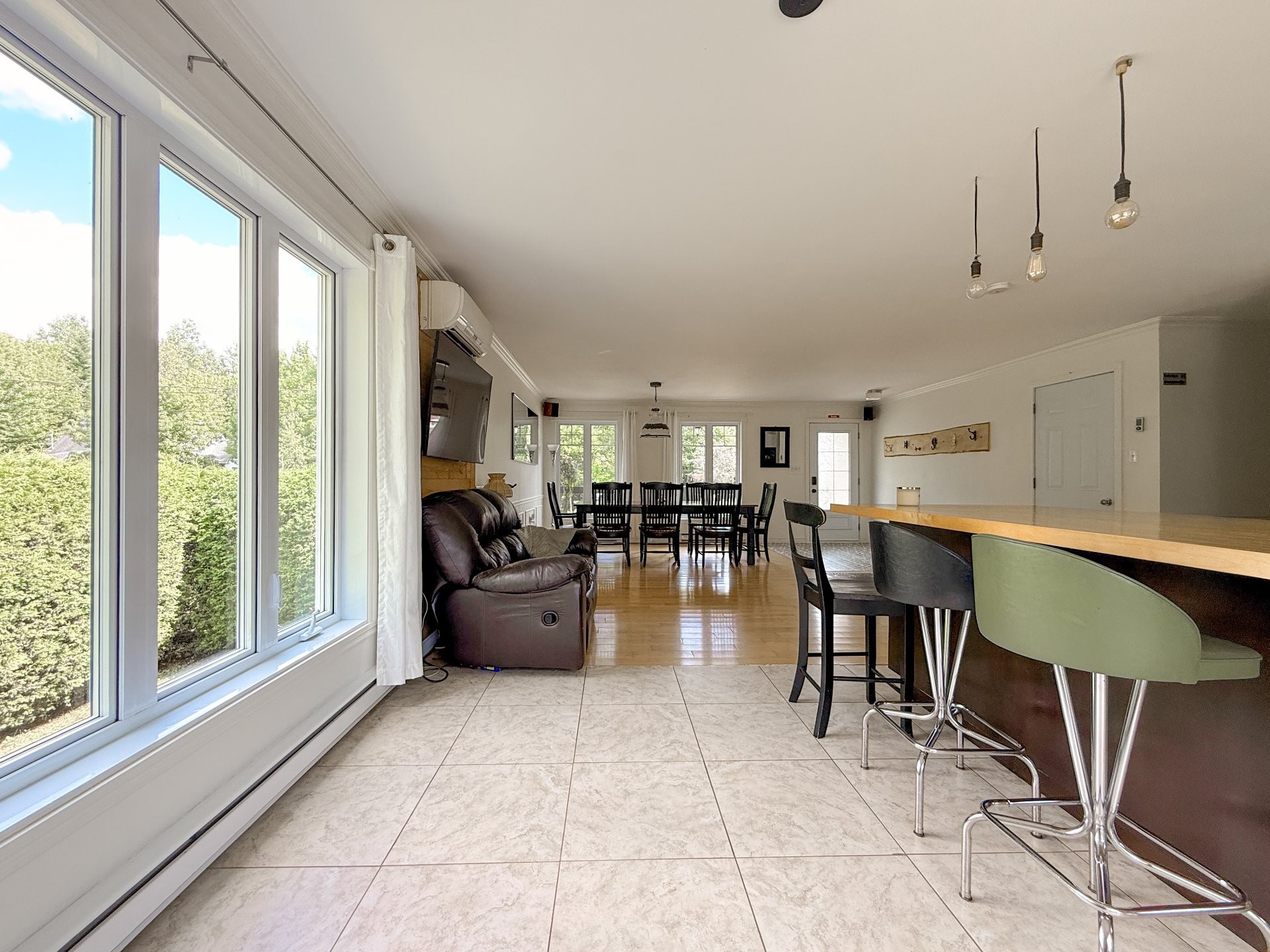 









850


Ch. des Thuyas

,
Shawinigan,




QC
G9R1Y2

