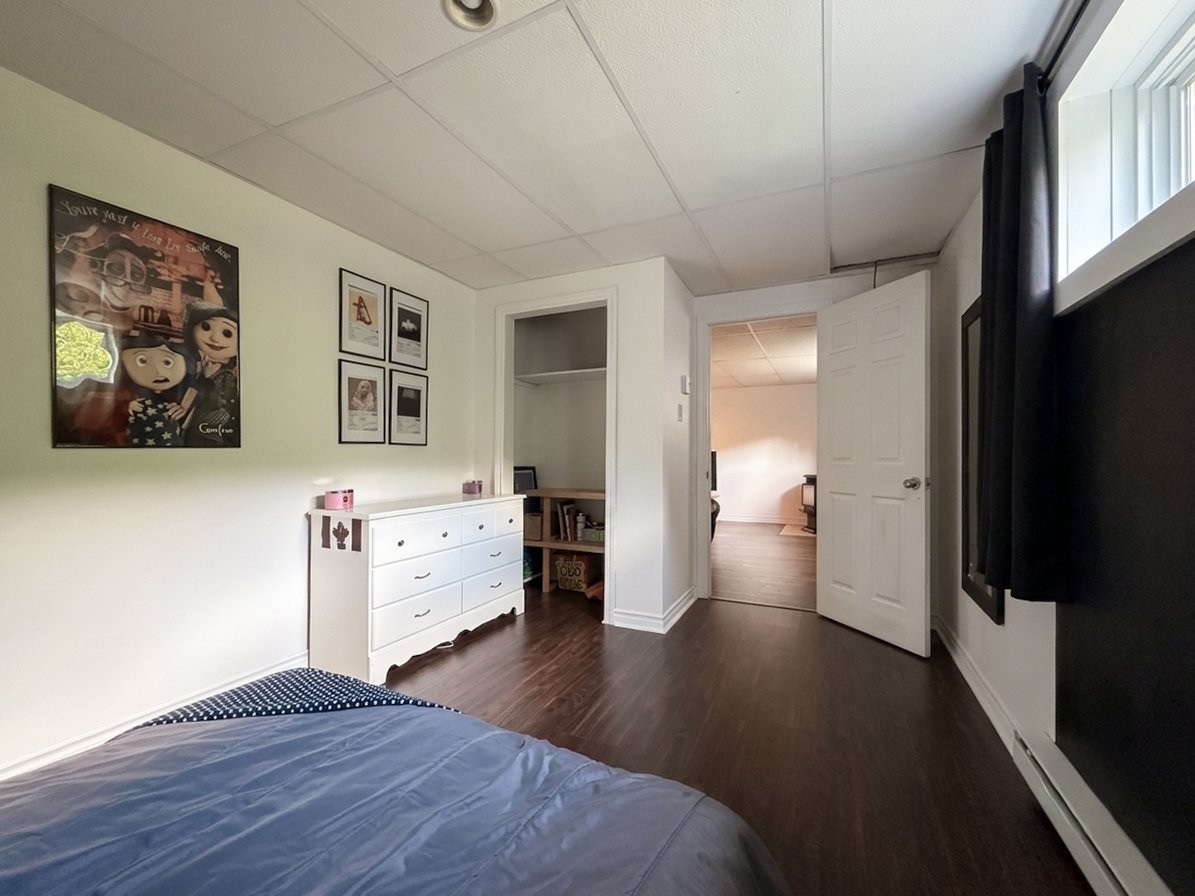 









850


Ch. des Thuyas

,
Shawinigan,




QC
G9R1Y2

