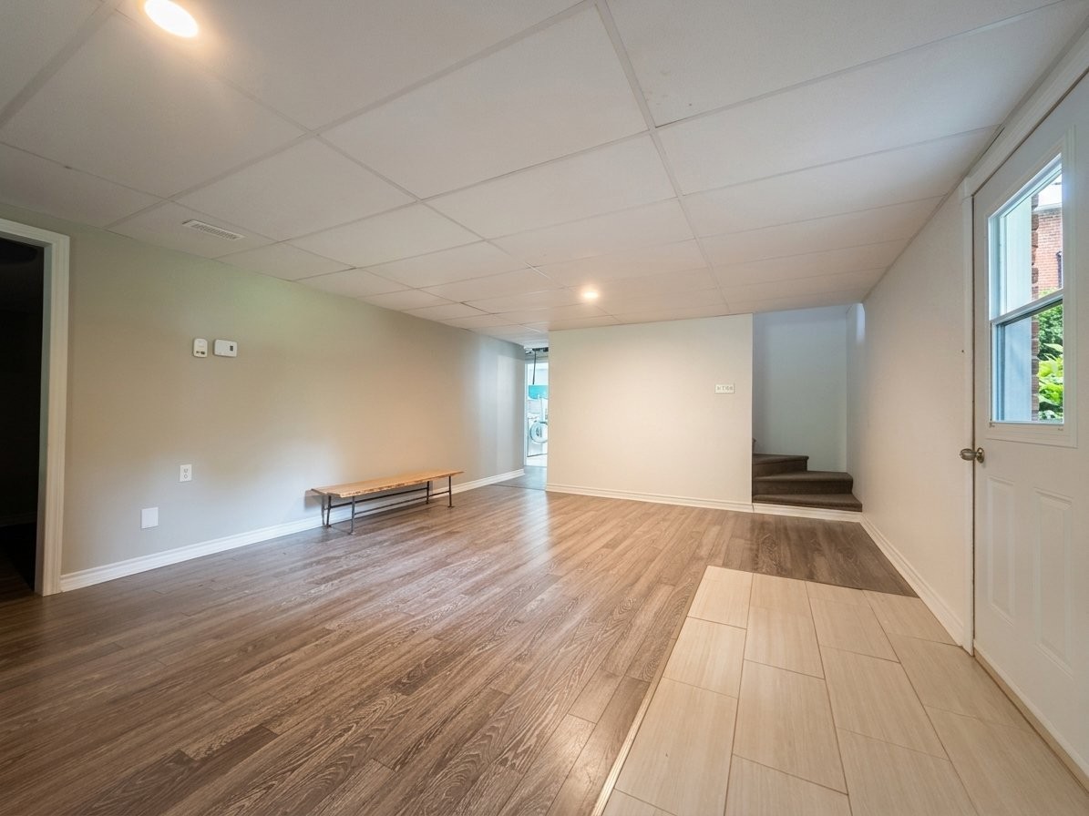 









850


Ch. des Thuyas

,
Shawinigan,




QC
G9R1Y2


