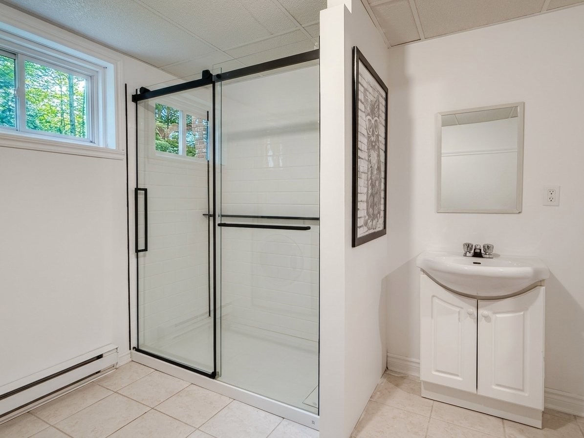 









850


Ch. des Thuyas

,
Shawinigan,




QC
G9R1Y2

