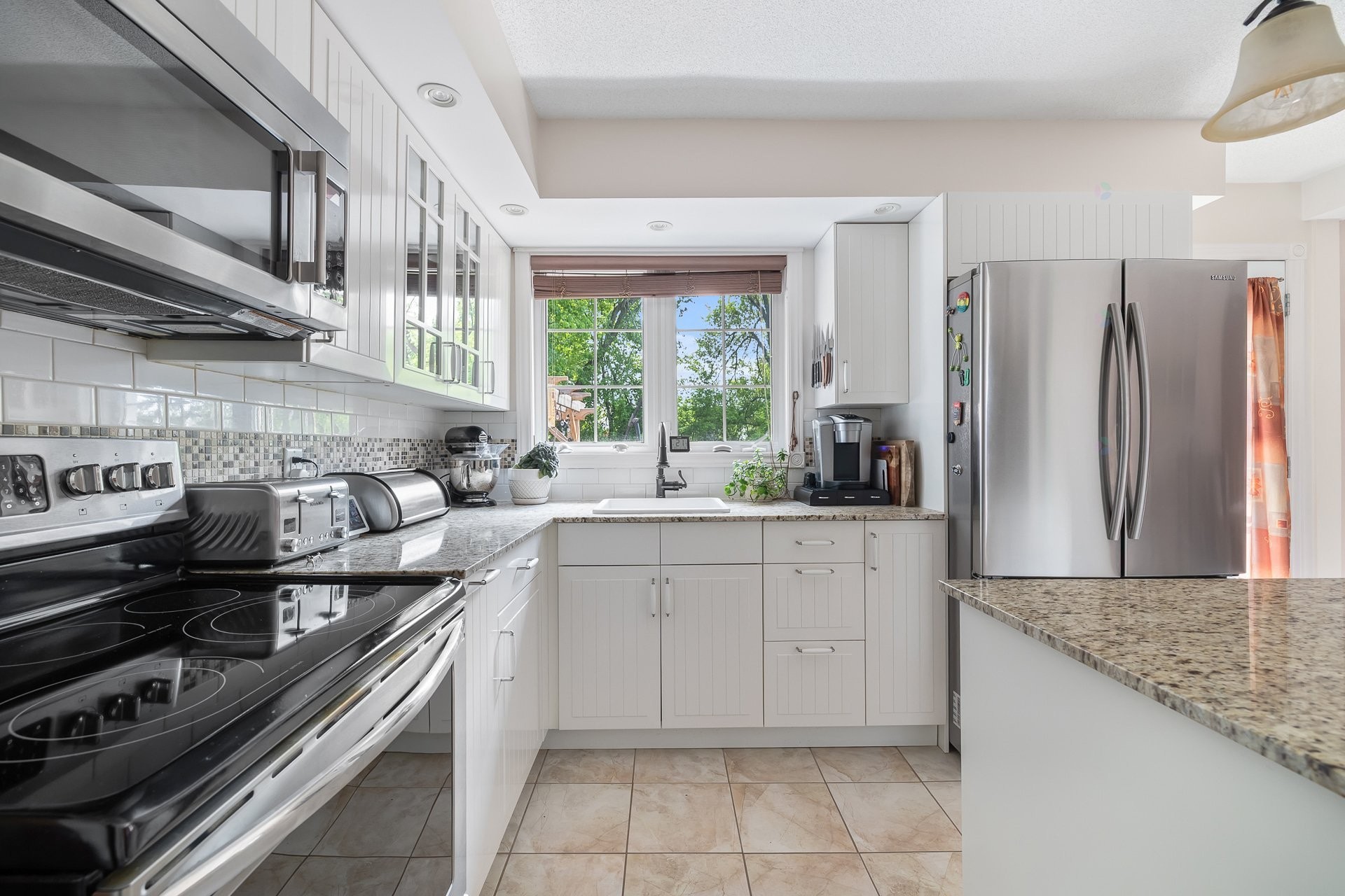 









196


Rue Argyle

,
Shawville,




QC
J0X2Y0

