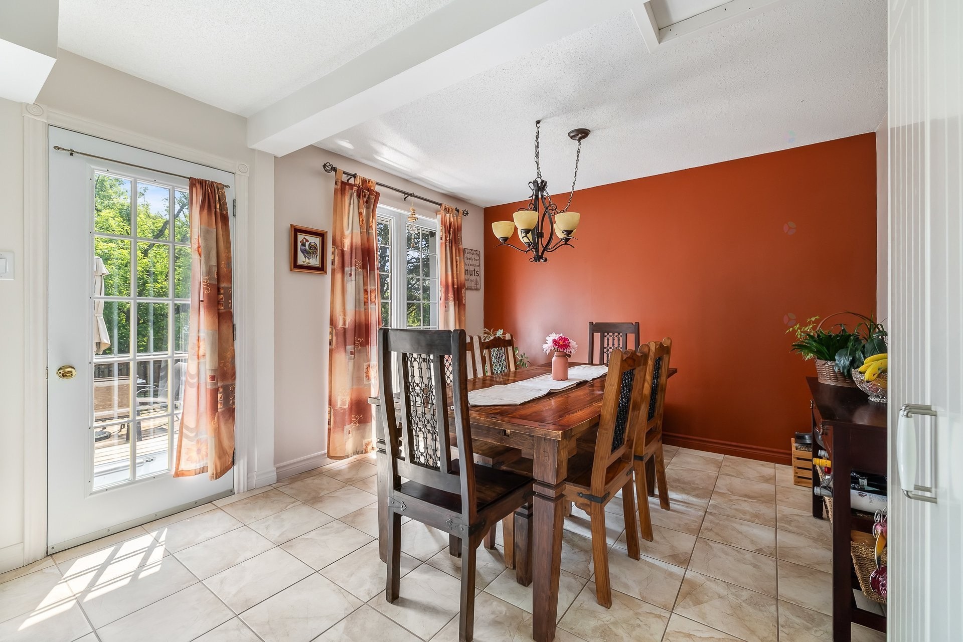 









196


Rue Argyle

,
Shawville,




QC
J0X2Y0

