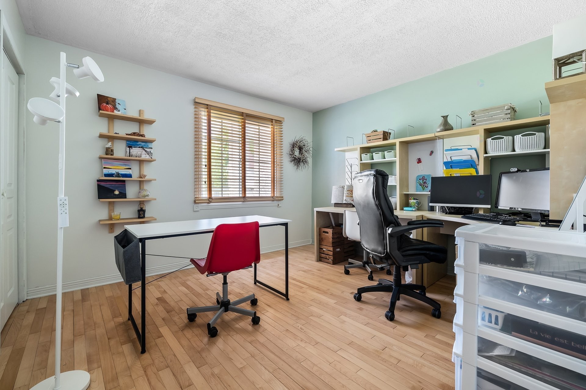 









196


Rue Argyle

,
Shawville,




QC
J0X2Y0

