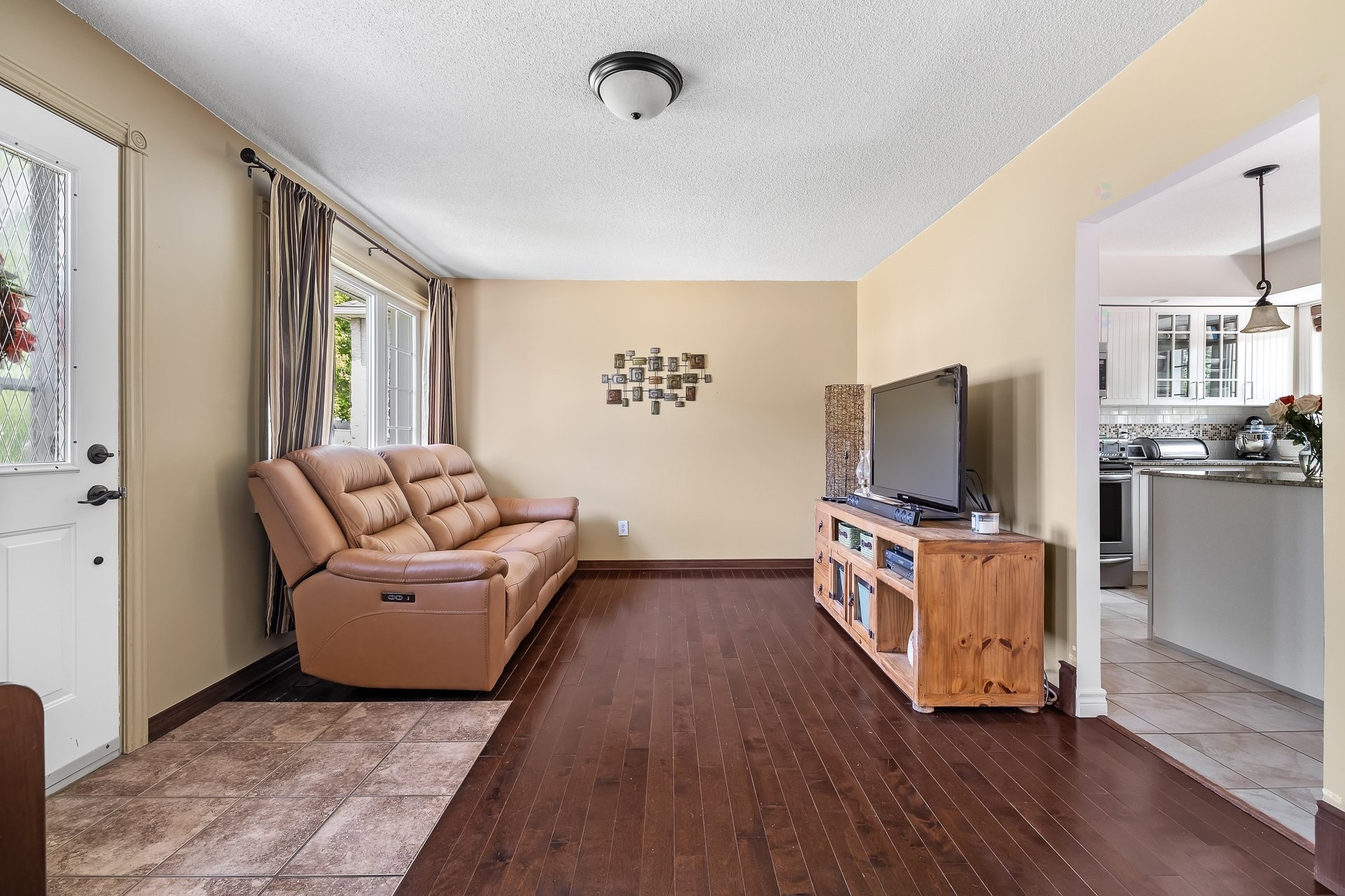 









196


Rue Argyle

,
Shawville,




QC
J0X2Y0

