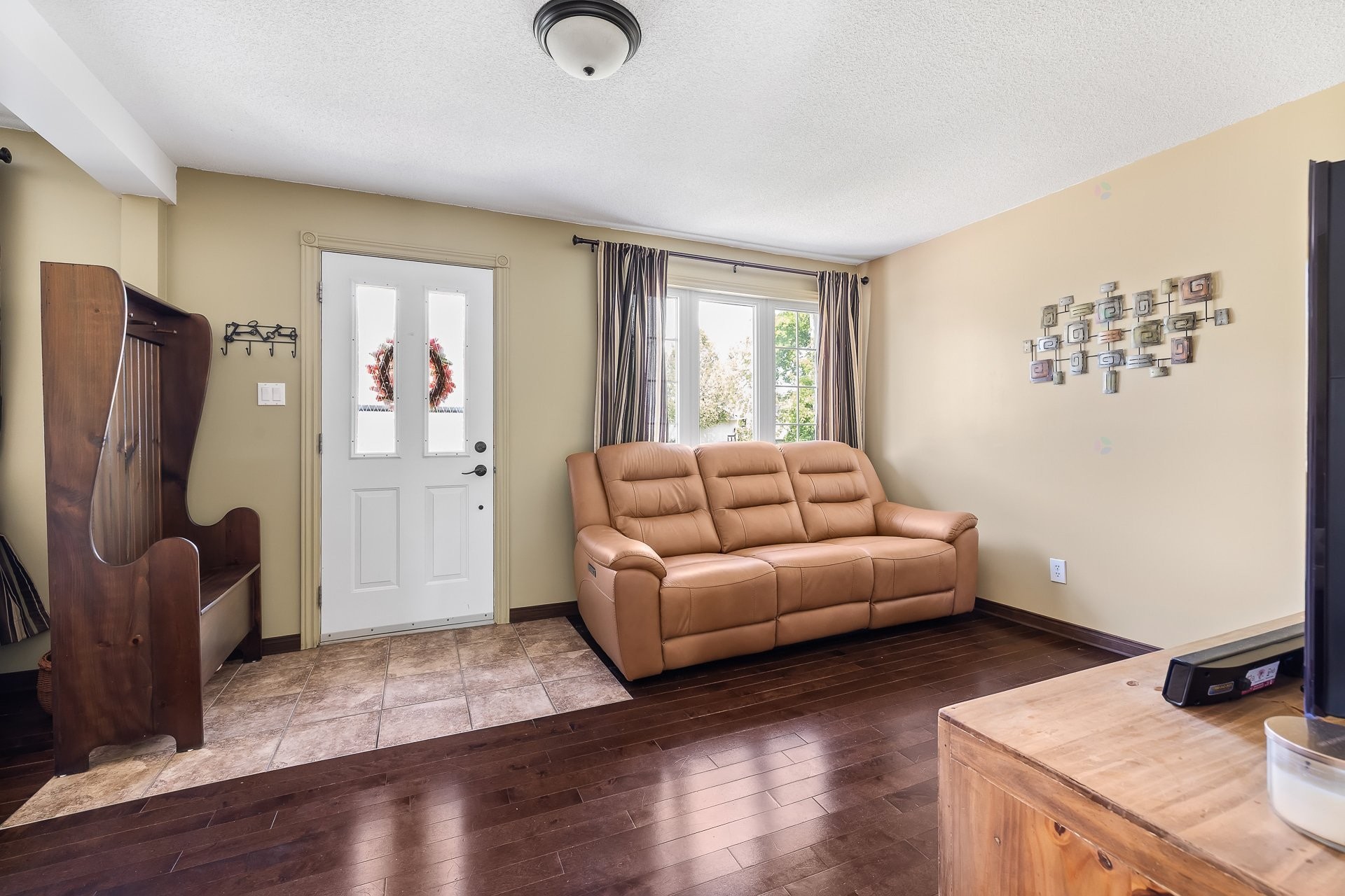 









196


Rue Argyle

,
Shawville,




QC
J0X2Y0

