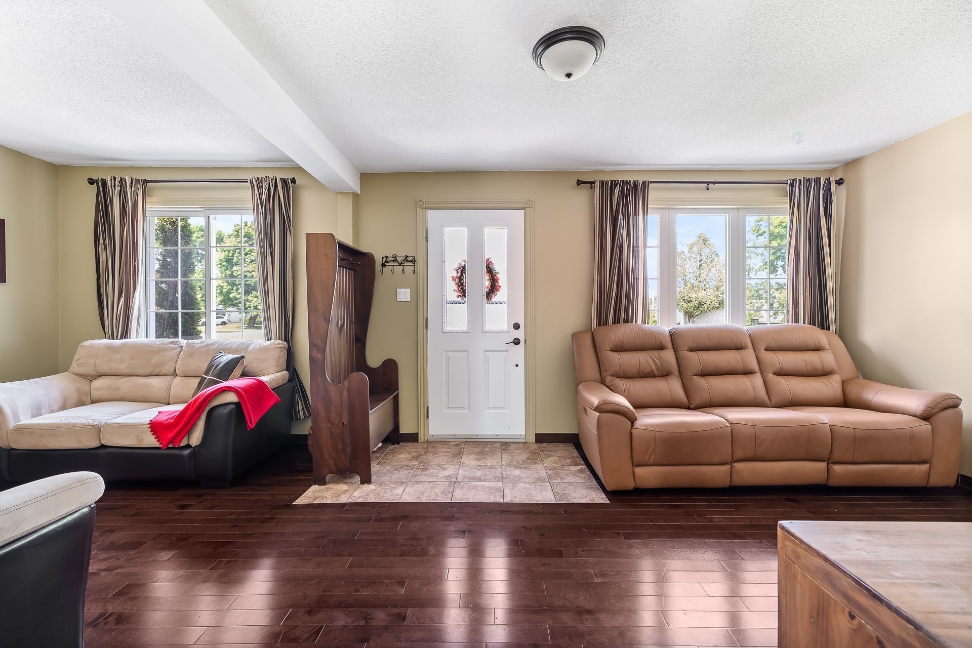 









196


Rue Argyle

,
Shawville,




QC
J0X2Y0


