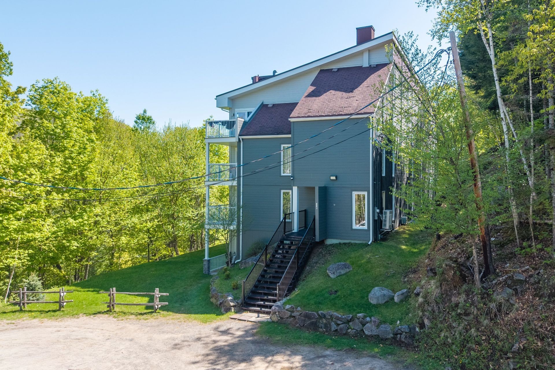 









136


Rue du Mont-Plaisant

, 207,
Mont-Tremblant,




QC
J8E1L2


