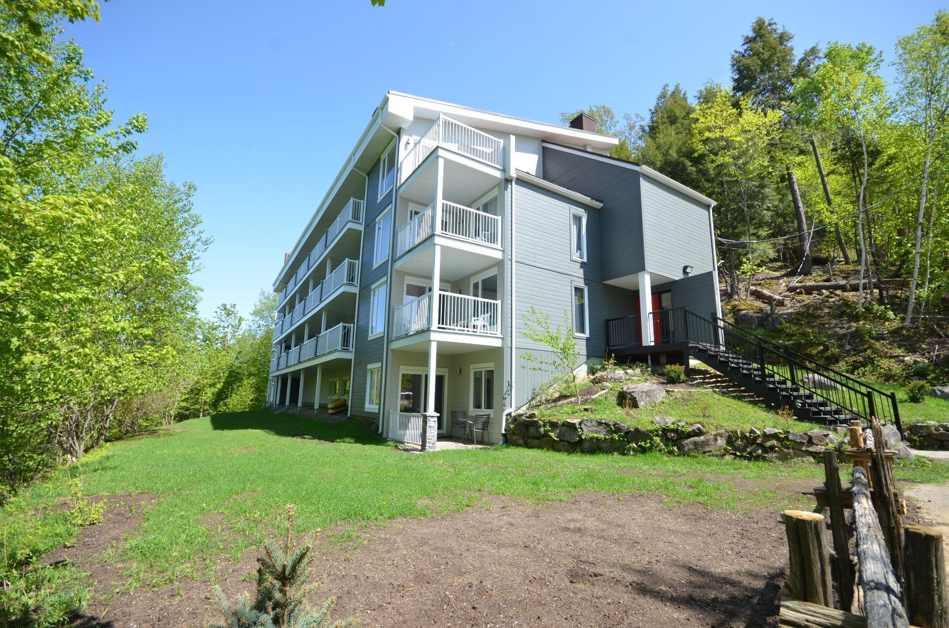 









136


Rue du Mont-Plaisant

, 207,
Mont-Tremblant,




QC
J8E1L2

