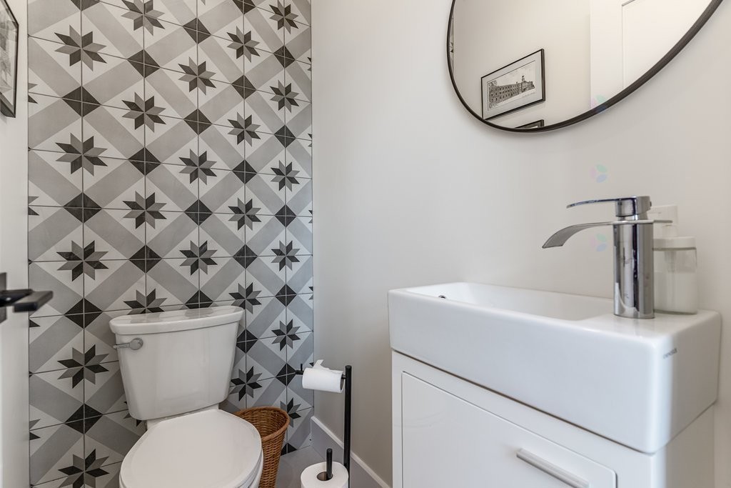 









64


Rue de Sarajevo

,
Cantley,




QC
J8V3B2

