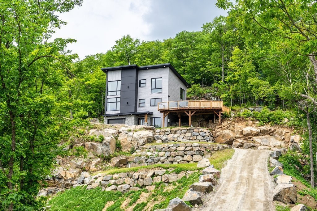 









64


Rue de Sarajevo

,
Cantley,




QC
J8V3B2

