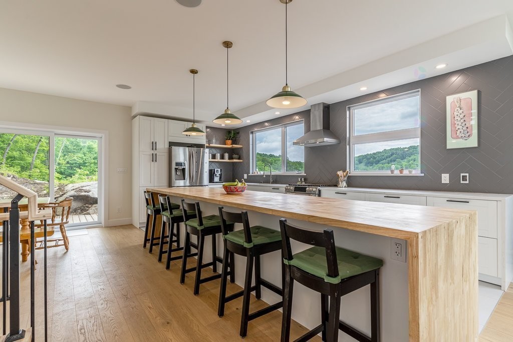 









64


Rue de Sarajevo

,
Cantley,




QC
J8V3B2

