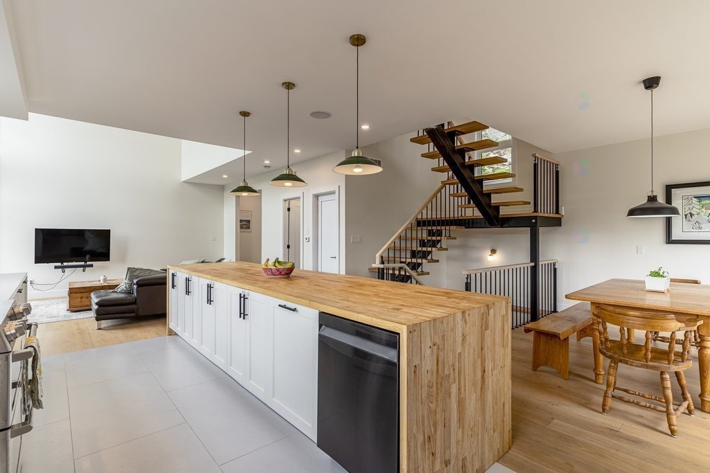 









64


Rue de Sarajevo

,
Cantley,




QC
J8V3B2

