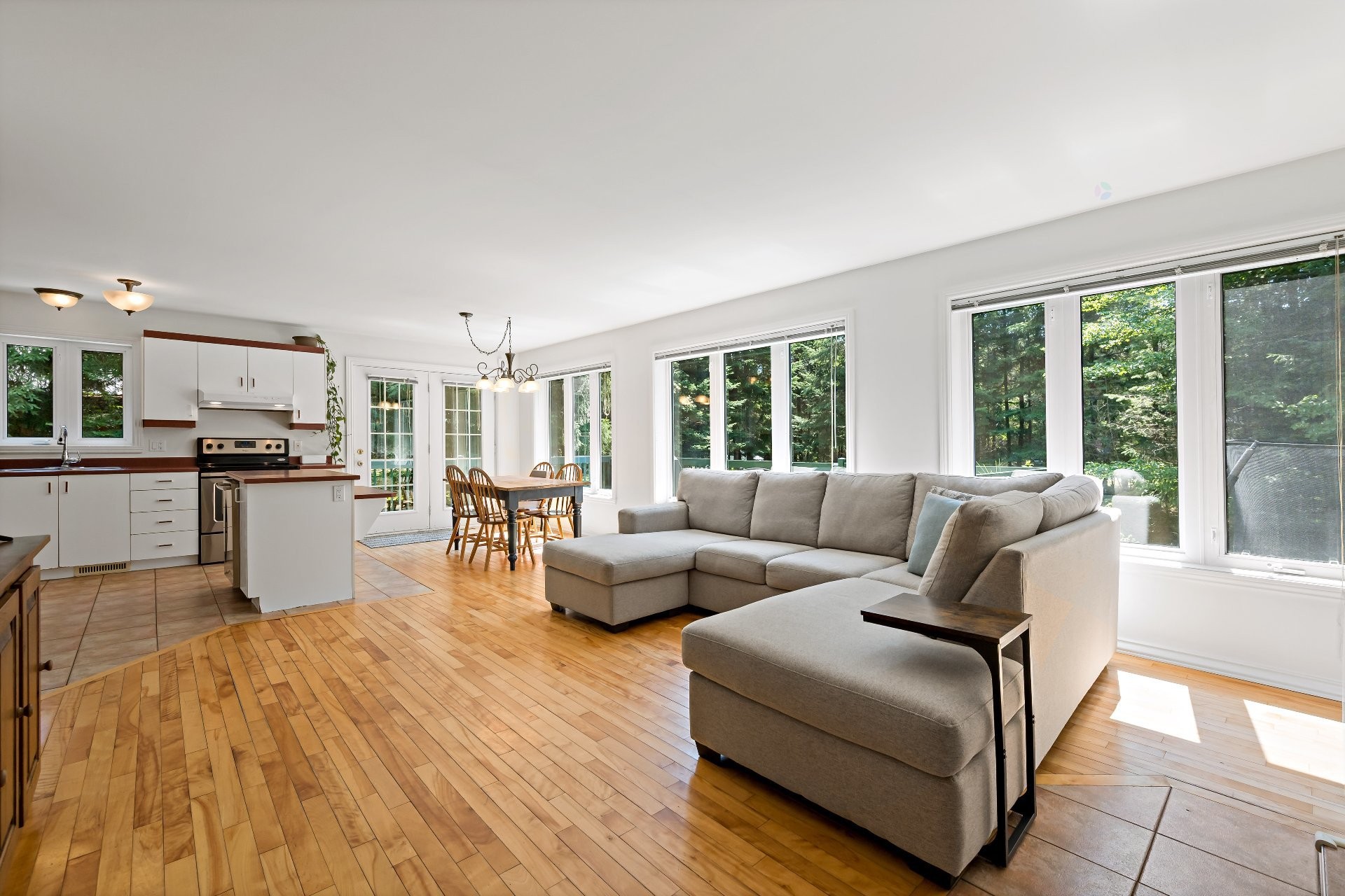 









760


Ch. de la Forêt-Noire

,
Mont-Tremblant,




QC
J8E2N7

