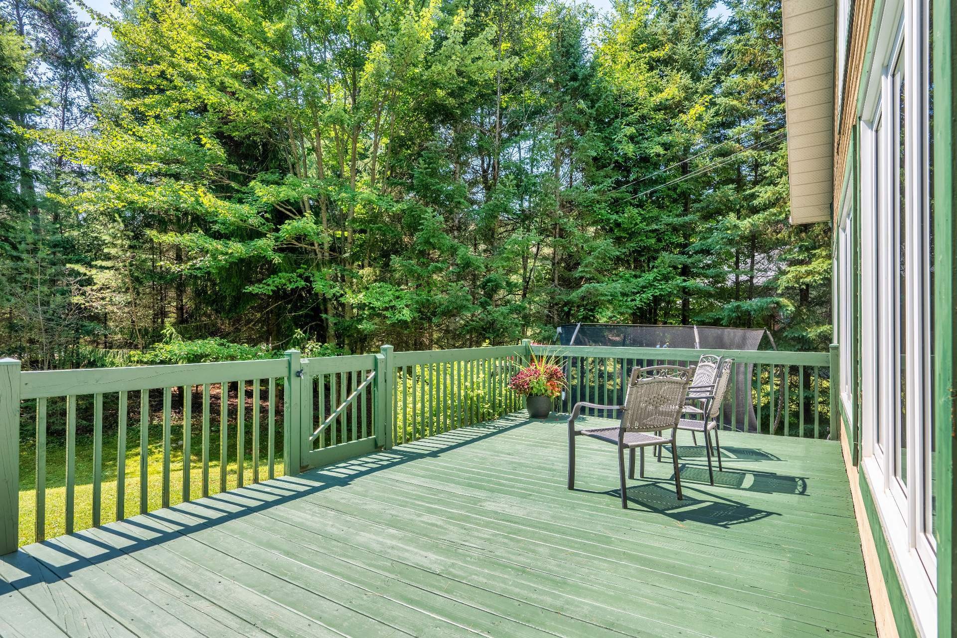 









760


Ch. de la Forêt-Noire

,
Mont-Tremblant,




QC
J8E2N7

