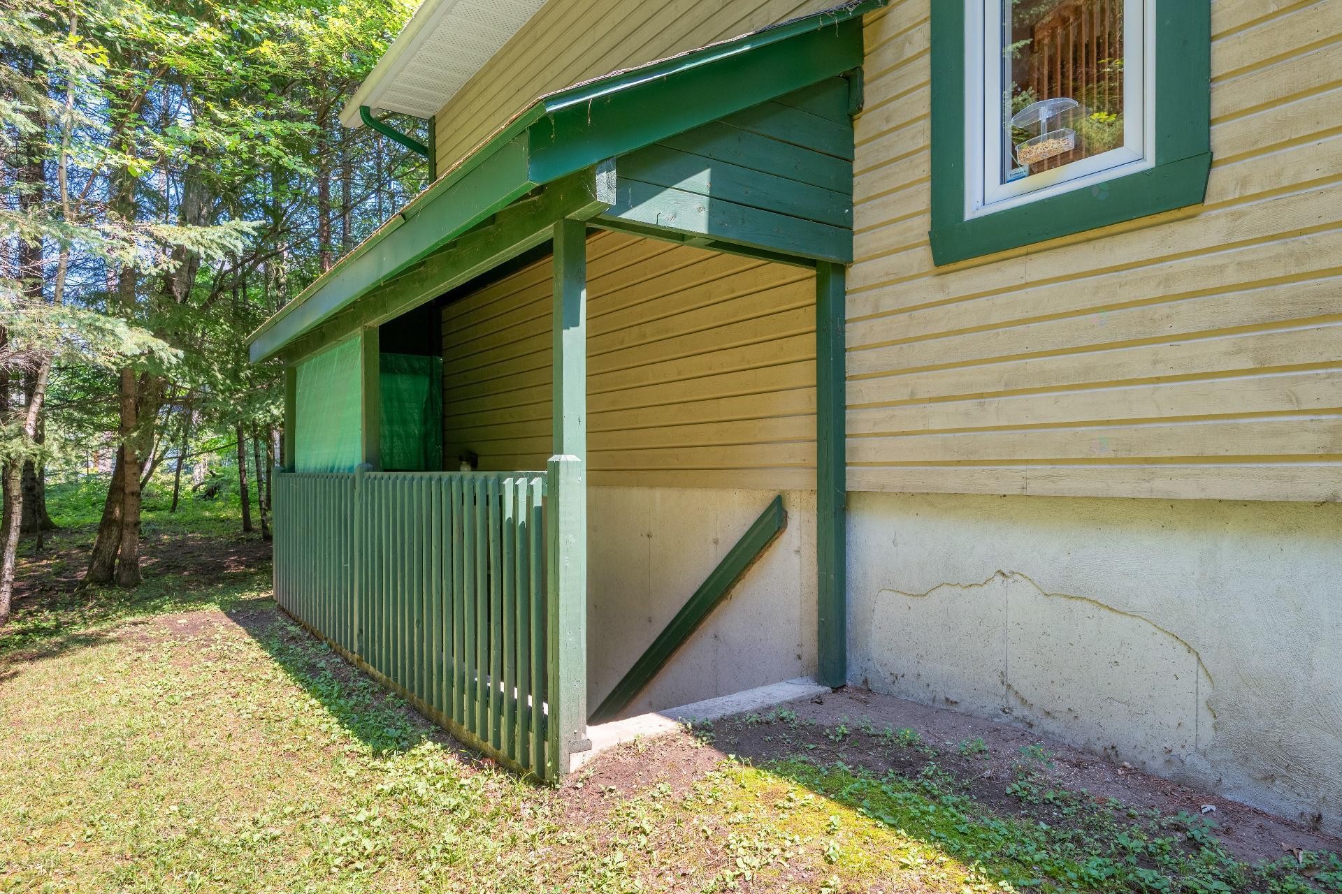 









760


Ch. de la Forêt-Noire

,
Mont-Tremblant,




QC
J8E2N7

