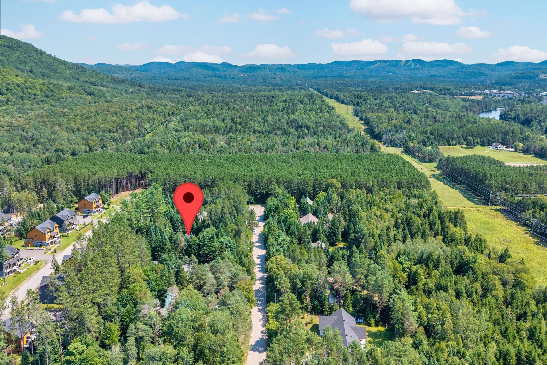 









760


Ch. de la Forêt-Noire

,
Mont-Tremblant,




QC
J8E2N7

