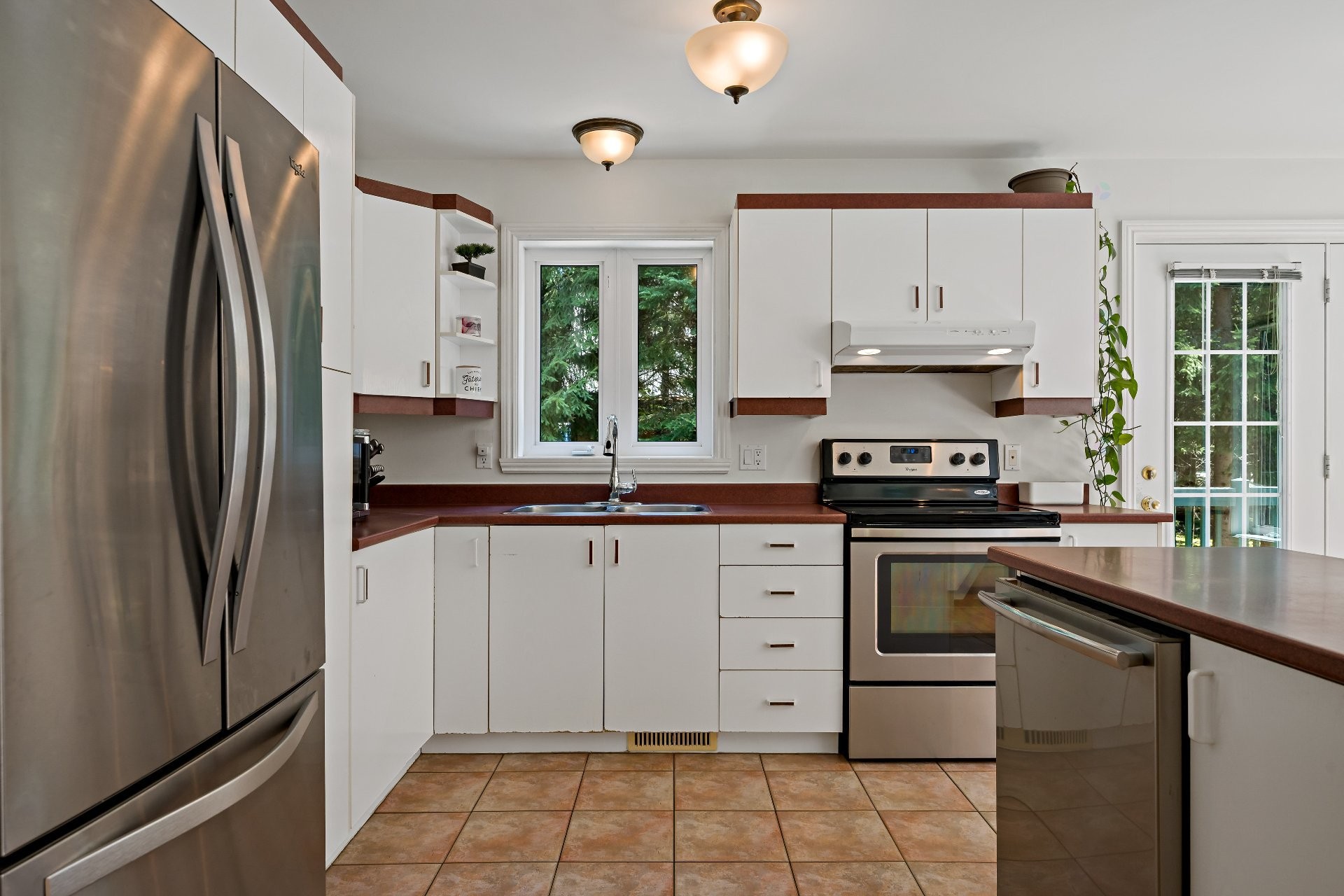 









760


Ch. de la Forêt-Noire

,
Mont-Tremblant,




QC
J8E2N7

