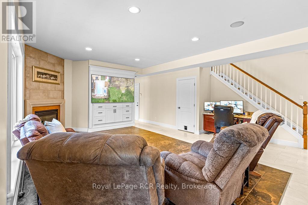 












758335 GIRL GUIDE ROAD

,
Georgian Bluffs,




Ontario
N4K5N7


