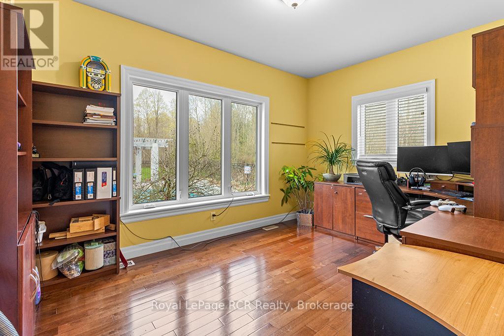 












758335 GIRL GUIDE ROAD

,
Georgian Bluffs,




Ontario
N4K5N7

