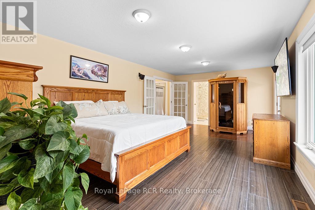 












758335 GIRL GUIDE ROAD

,
Georgian Bluffs,




Ontario
N4K5N7

