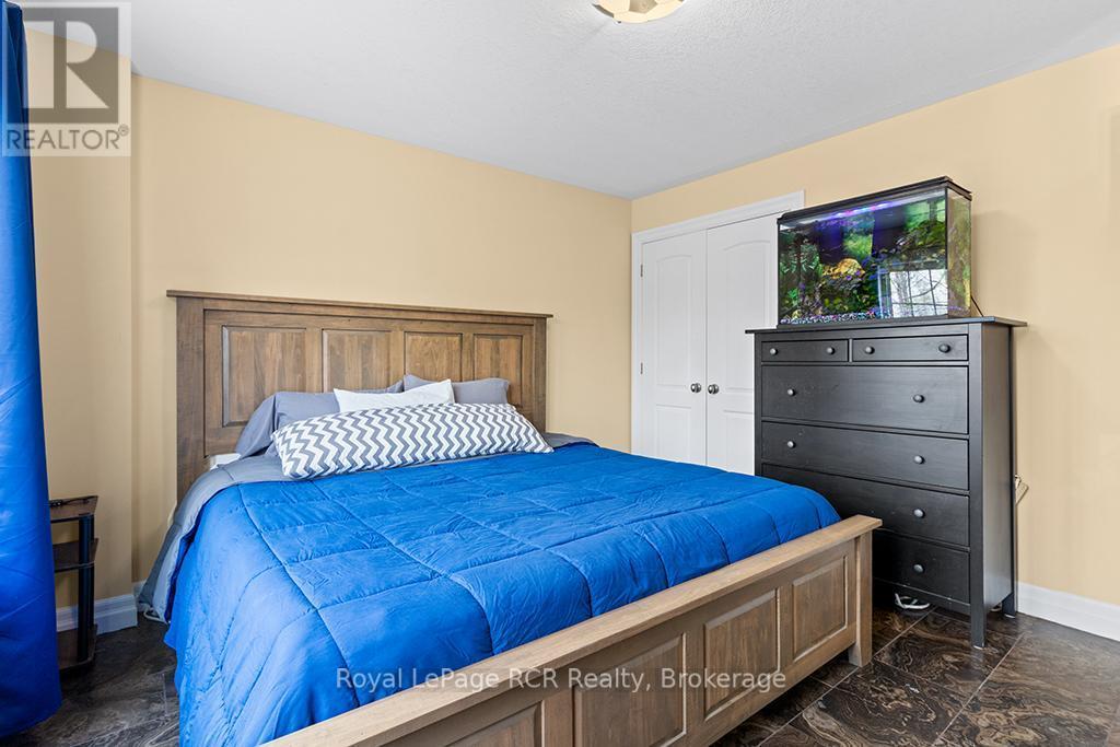 












758335 GIRL GUIDE ROAD

,
Georgian Bluffs,




Ontario
N4K5N7

