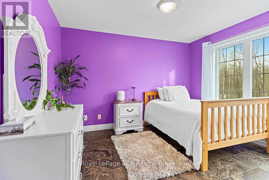 












758335 GIRL GUIDE ROAD

,
Georgian Bluffs,




Ontario
N4K5N7

