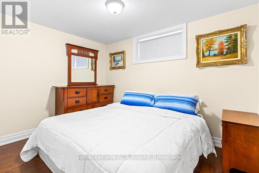 












758335 GIRL GUIDE ROAD

,
Georgian Bluffs,




Ontario
N4K5N7

