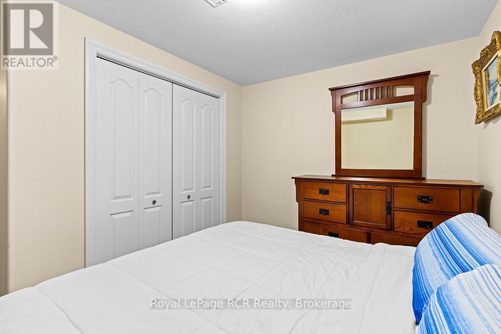 












758335 GIRL GUIDE ROAD

,
Georgian Bluffs,




Ontario
N4K5N7

