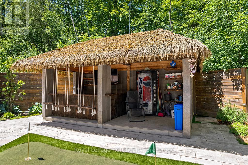 












758335 GIRL GUIDE ROAD

,
Georgian Bluffs,




Ontario
N4K5N7


