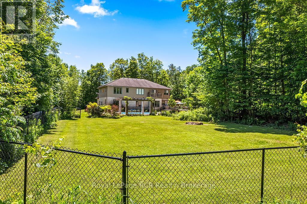 












758335 GIRL GUIDE ROAD

,
Georgian Bluffs,




Ontario
N4K5N7


