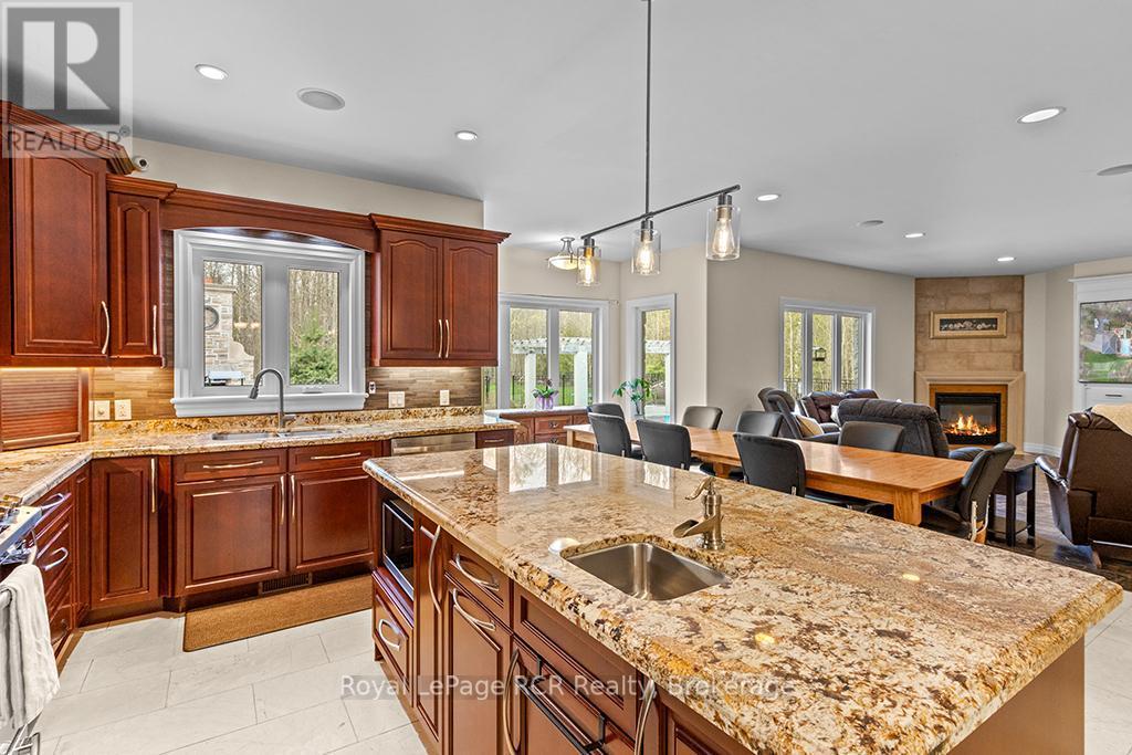












758335 GIRL GUIDE ROAD

,
Georgian Bluffs,




Ontario
N4K5N7

