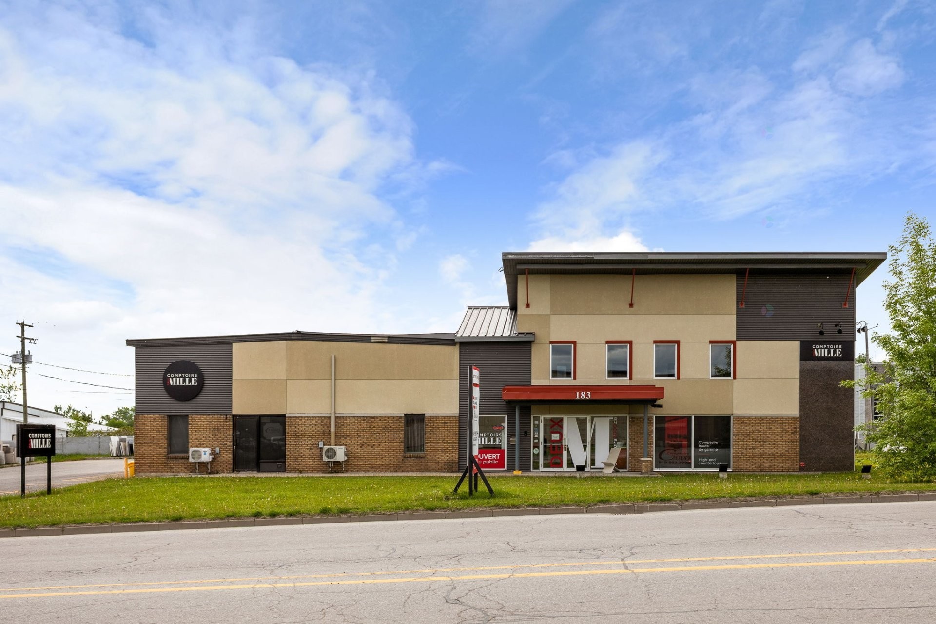 









183


Boul. de l'Aéroport

,
Gatineau (Gatineau),




QC
J8R3X2


