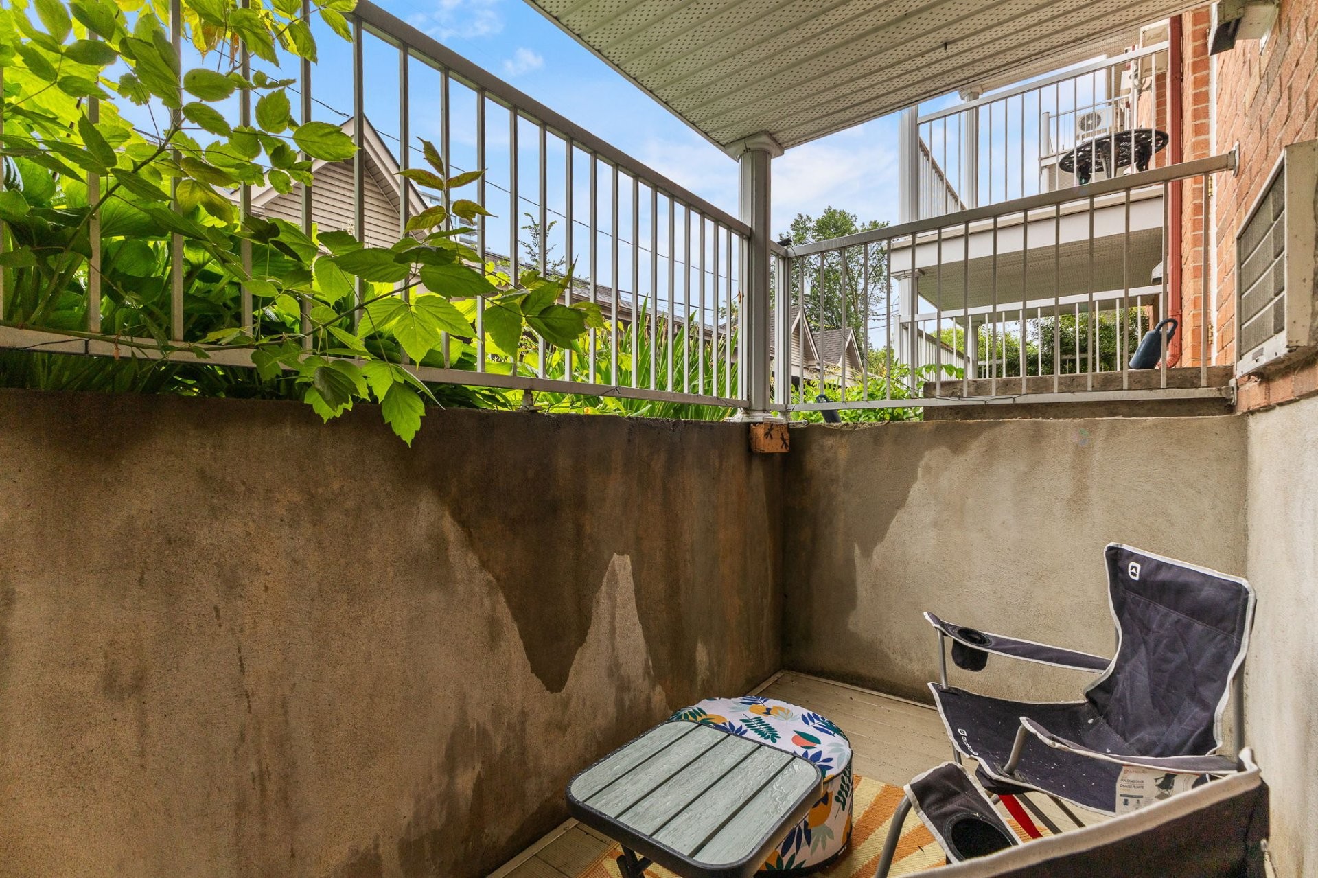









294


Boul. Maisonneuve

, 1,
Gatineau (Hull),




QC
J8X3N8

