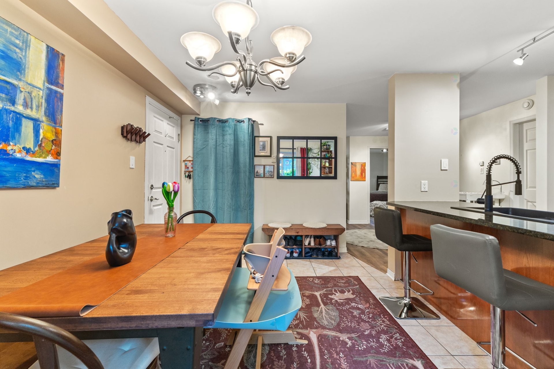 









294


Boul. Maisonneuve

, 1,
Gatineau (Hull),




QC
J8X3N8

