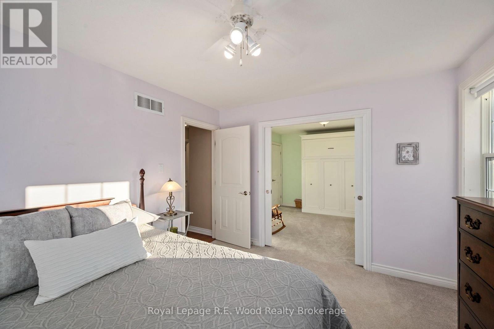 












7335 PACK ROAD

,
London South (South V),




Ontario
N6P1P5

