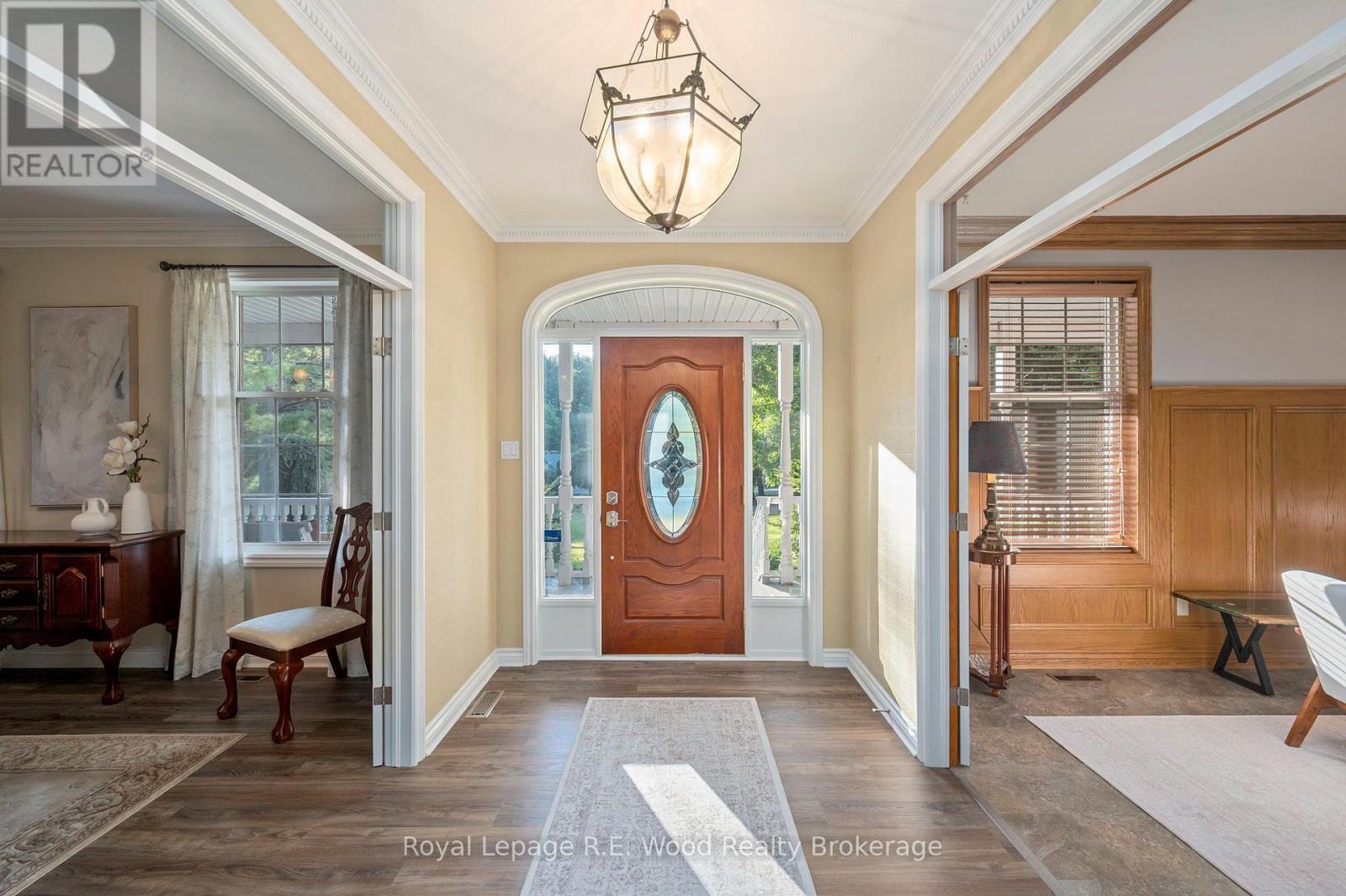 












7335 PACK ROAD

,
London South (South V),




Ontario
N6P1P5

