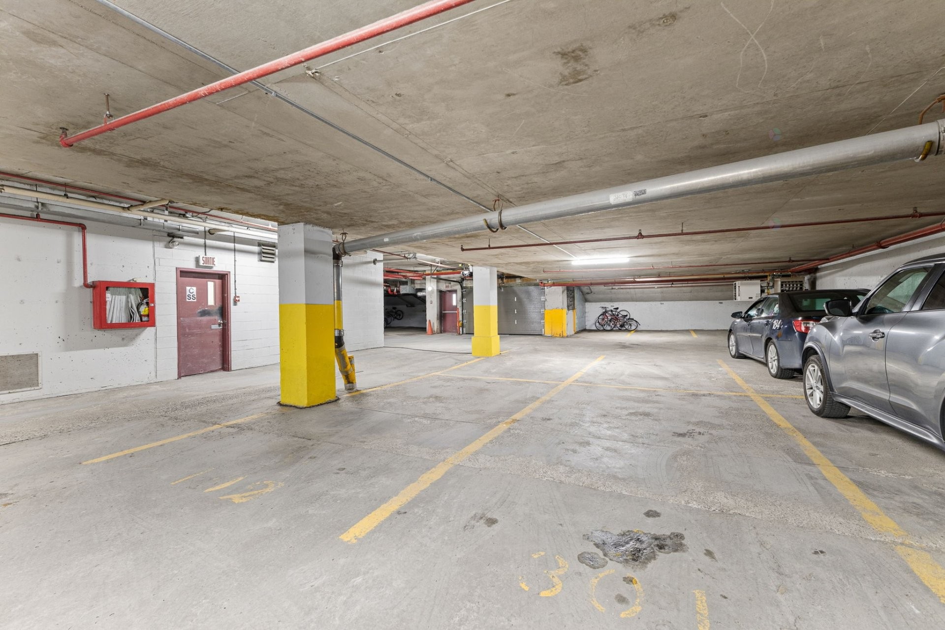 









240


Boul. Maisonneuve

, 203,
Gatineau (Hull),




QC
J8X3N7

