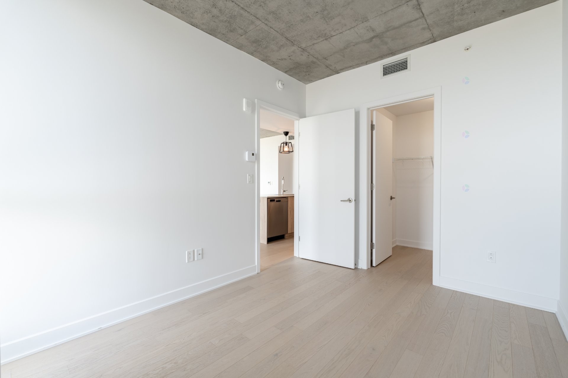 









505


Rue de l'Escale

, 929,
Brossard,




QC
J4Z0T3

