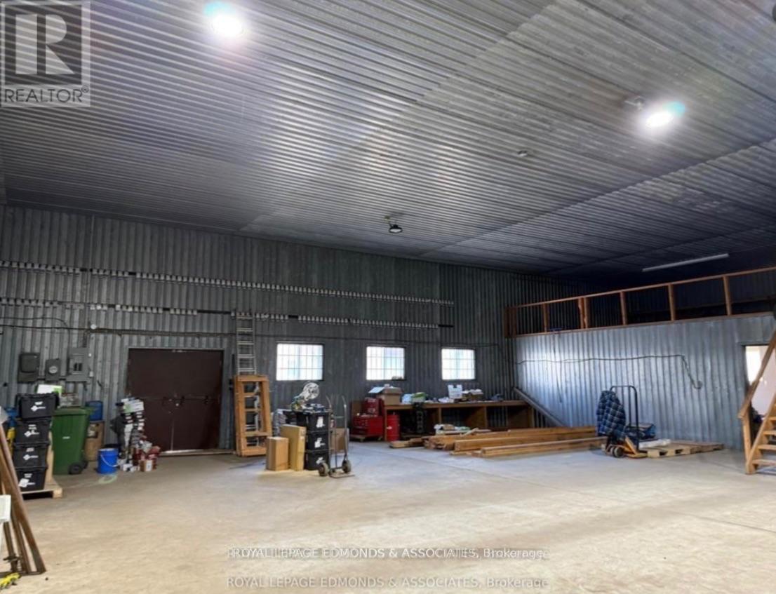 












174 ALBERT STREET

,
Pembroke,




Ontario
K8A4K6

