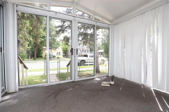 









31


Moore

AVE,
Winnipeg,




MB
R2M 3S3

