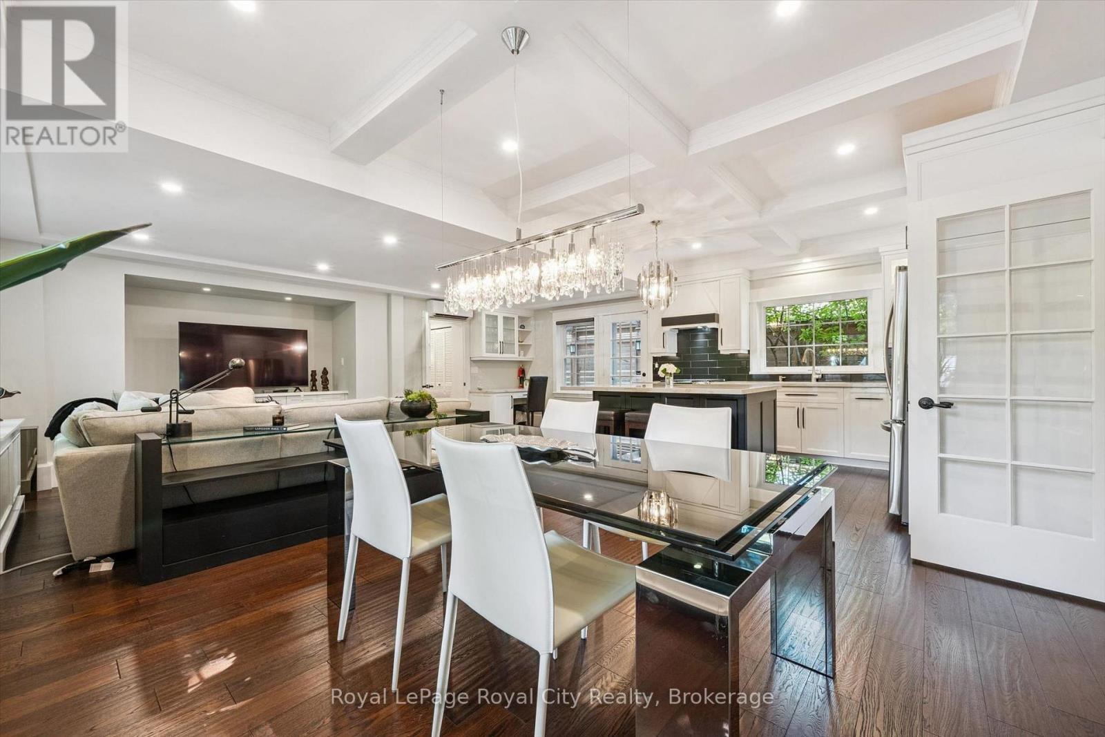 












1 BARBER AVENUE

,
Guelph (Exhibition Park),




Ontario
N1H5E6

