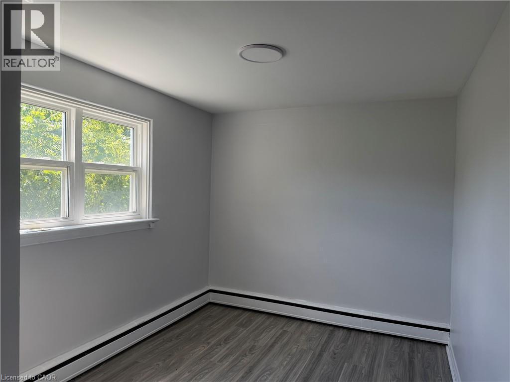 












10 PORT MAITLAND Road Unit# 3

,
Dunnville,




Ontario
N1A1Y4

