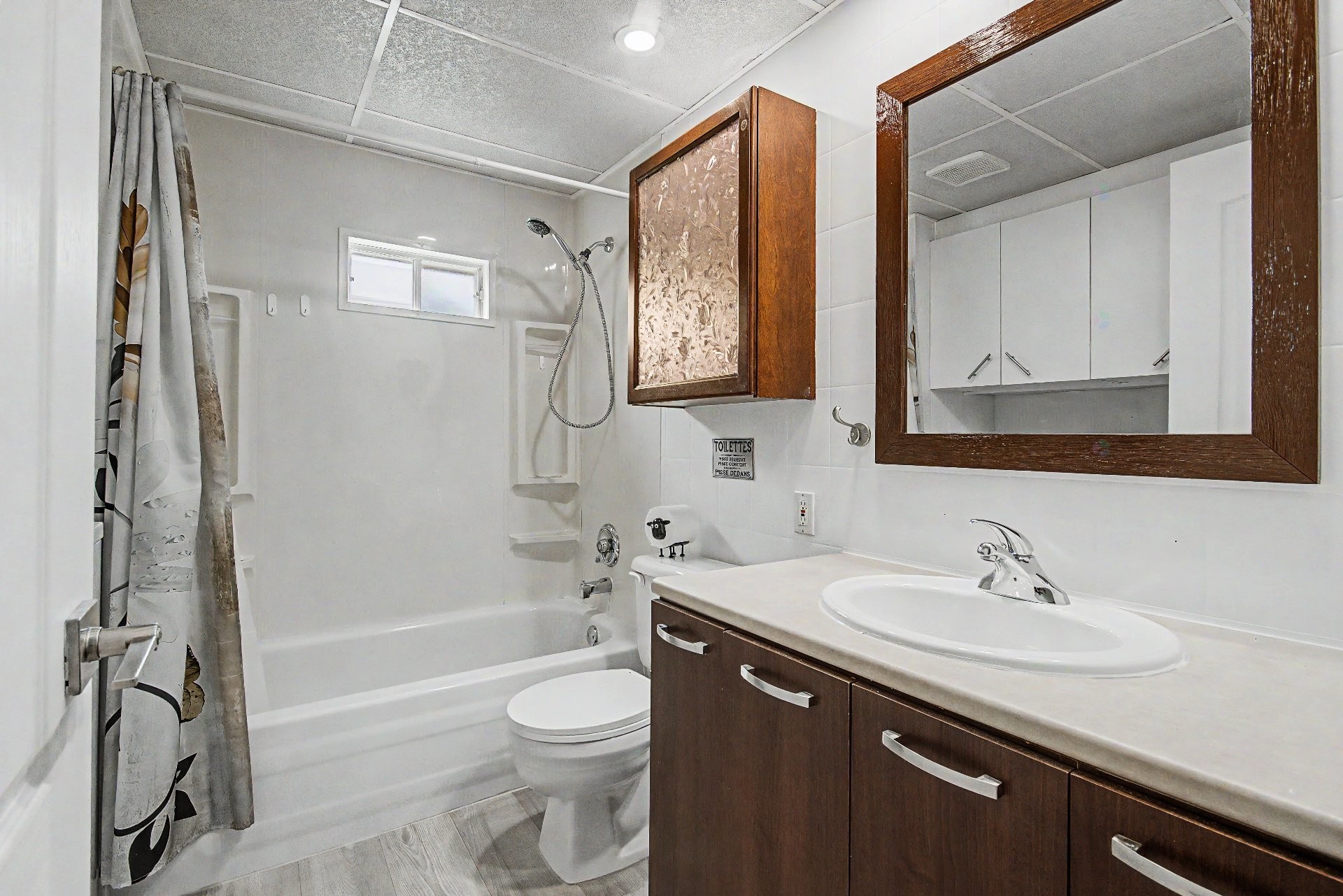 









3950


Boul. Sir-Wilfrid-Laurier

, 301,
Longueuil (Saint-Hubert),




QC
J3Y5Y9

