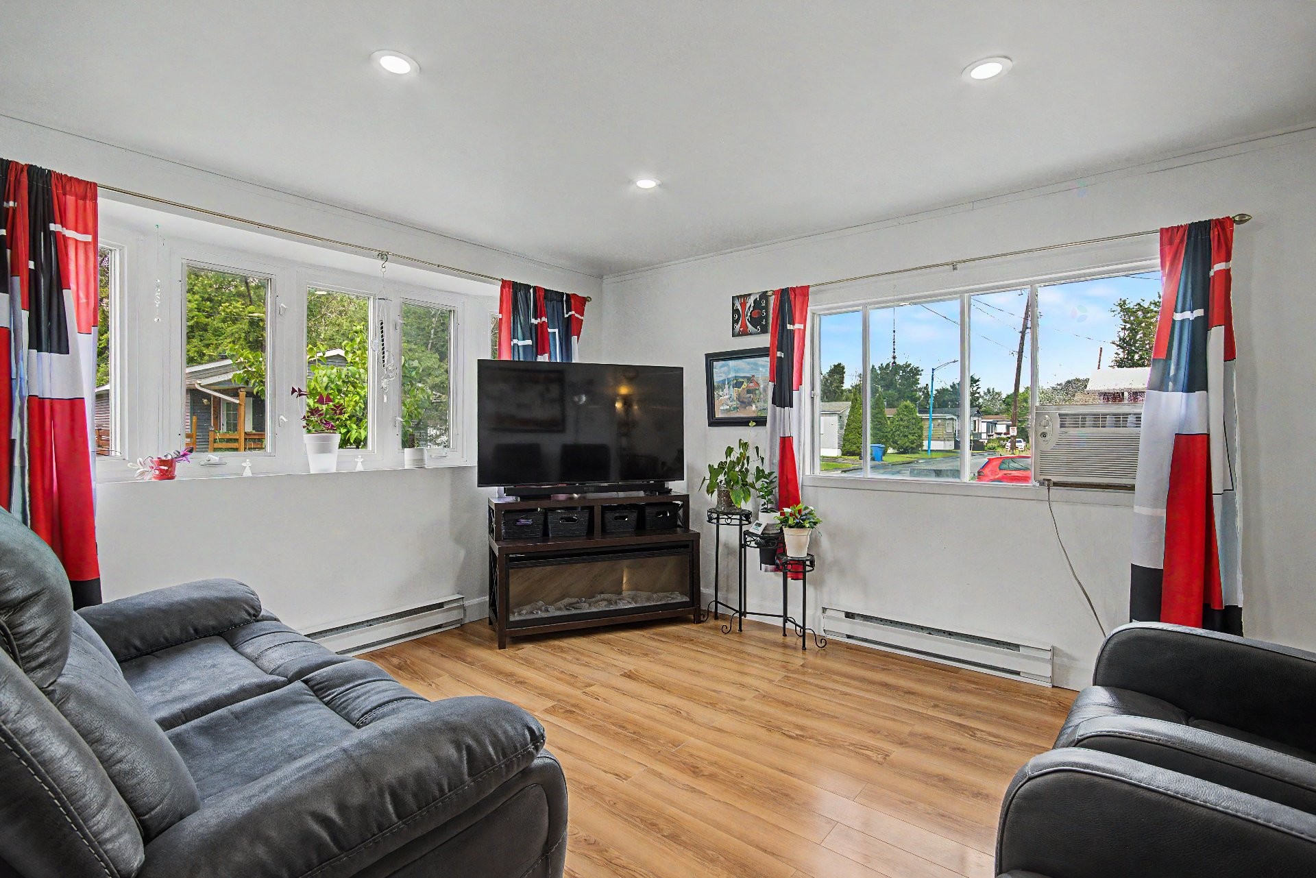 









3950


Boul. Sir-Wilfrid-Laurier

, 301,
Longueuil (Saint-Hubert),




QC
J3Y5Y9

