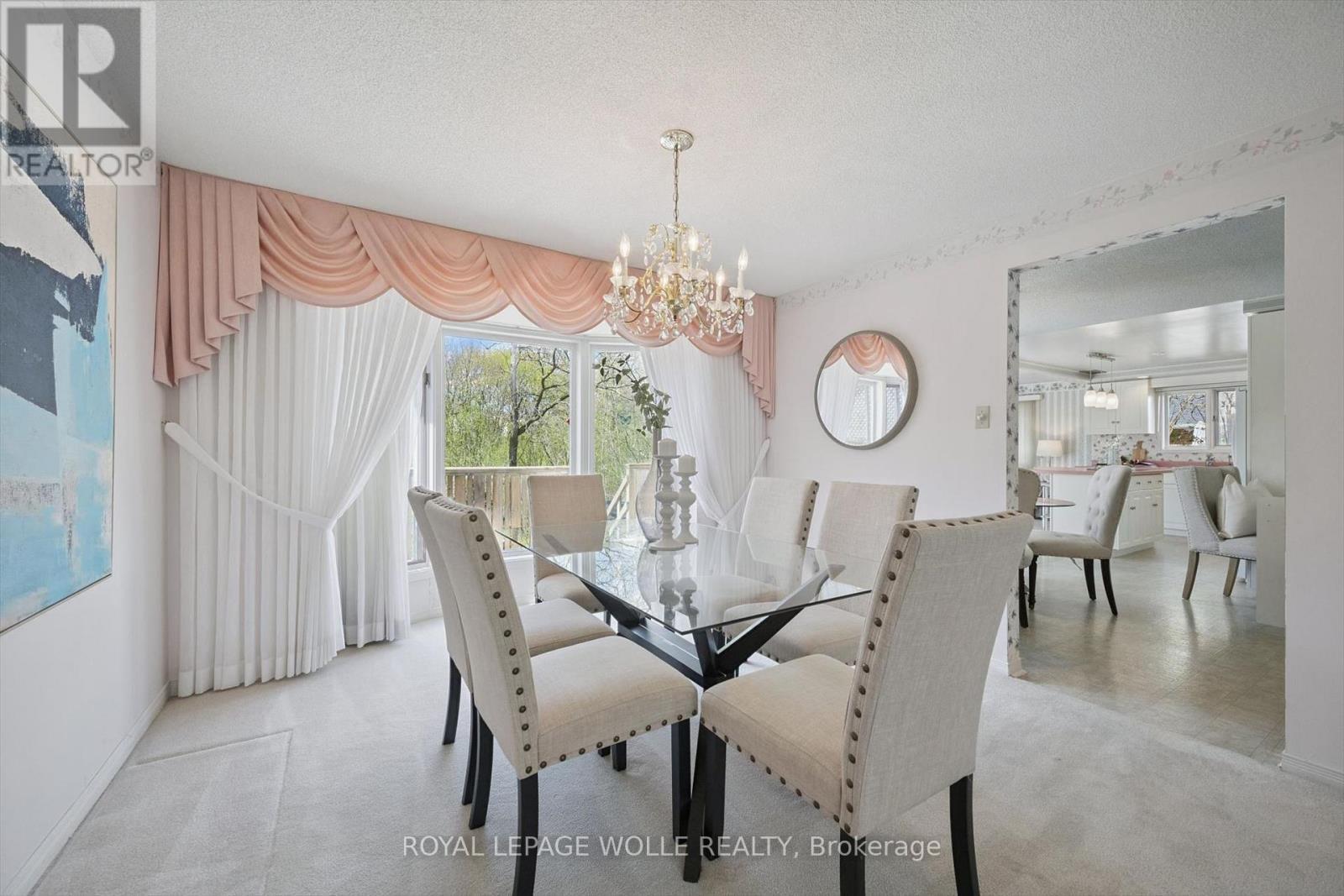 












363 NORTHLAKE DRIVE

,
Waterloo,




Ontario
N2V1W6

