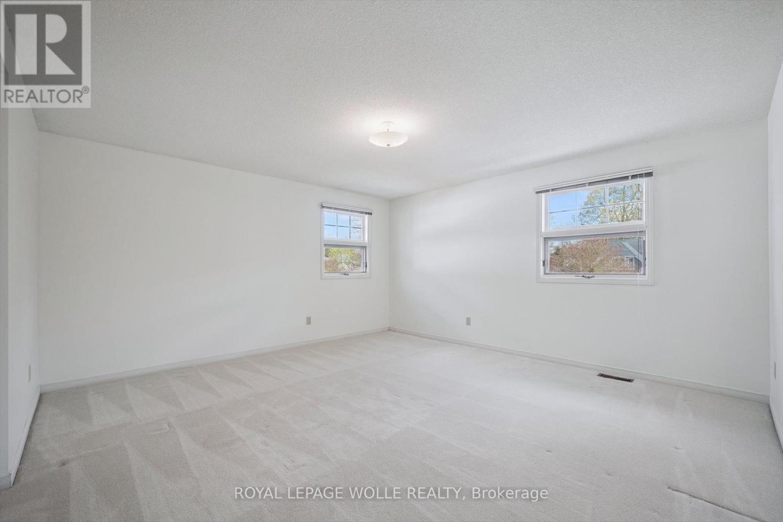 












363 NORTHLAKE DRIVE

,
Waterloo,




Ontario
N2V1W6

